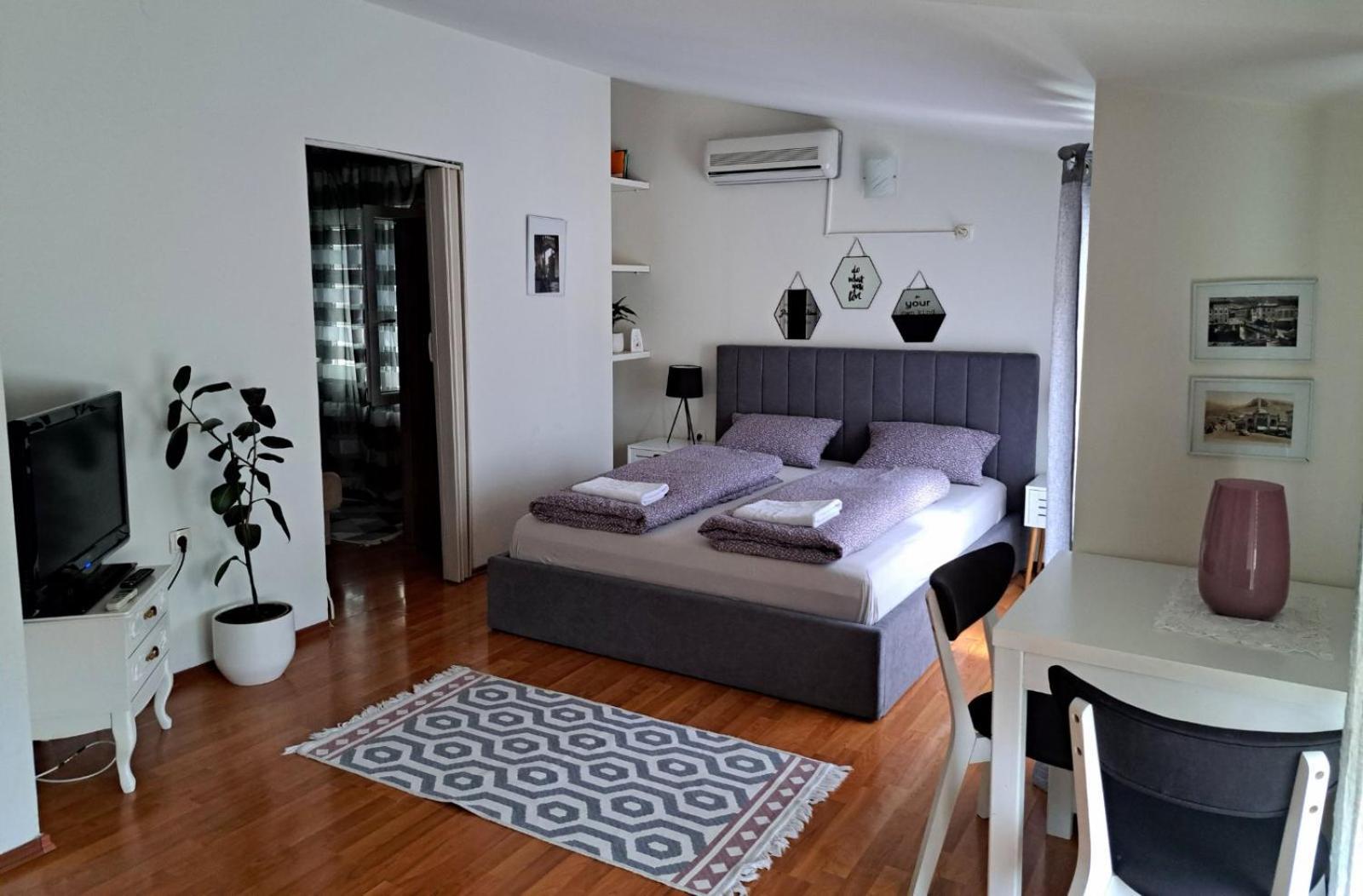 Apartments Thea Mostar Bagian luar foto